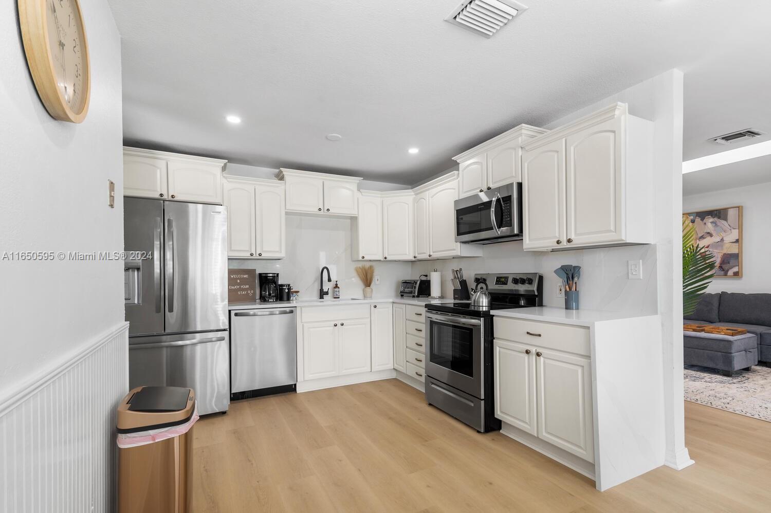 PALM BEACH CABANA COLONY - Residential Lease