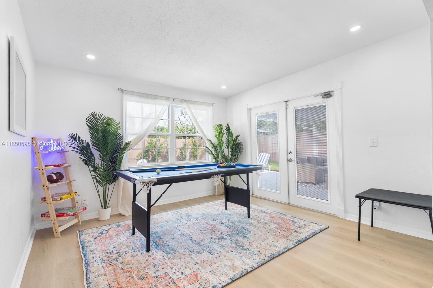PALM BEACH CABANA COLONY - Residential Lease