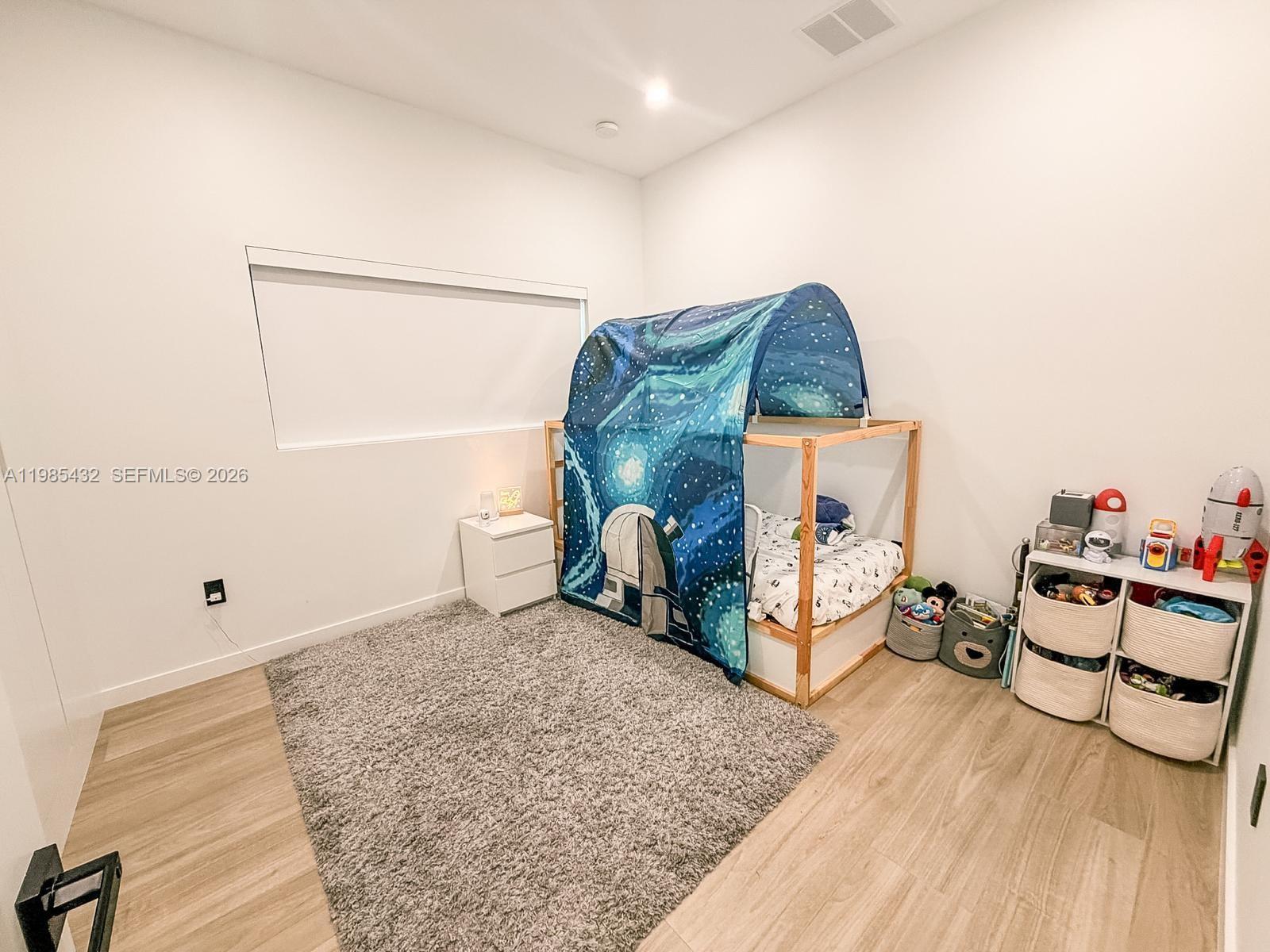 CAMBRIDGE LAWNS - Residential