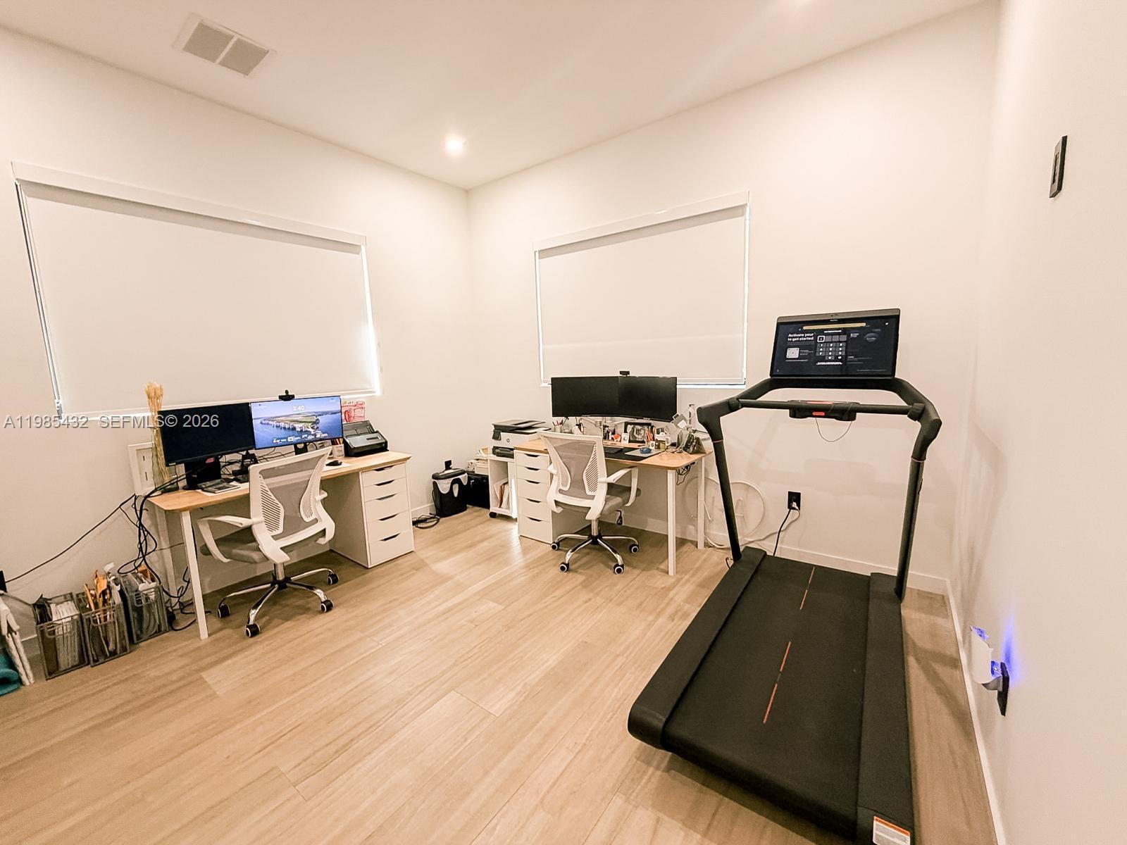 CAMBRIDGE LAWNS - Residential