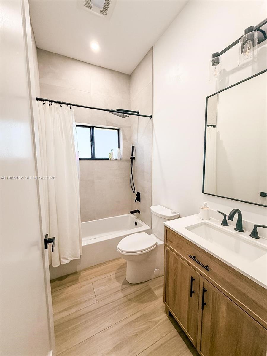 CAMBRIDGE LAWNS - Residential