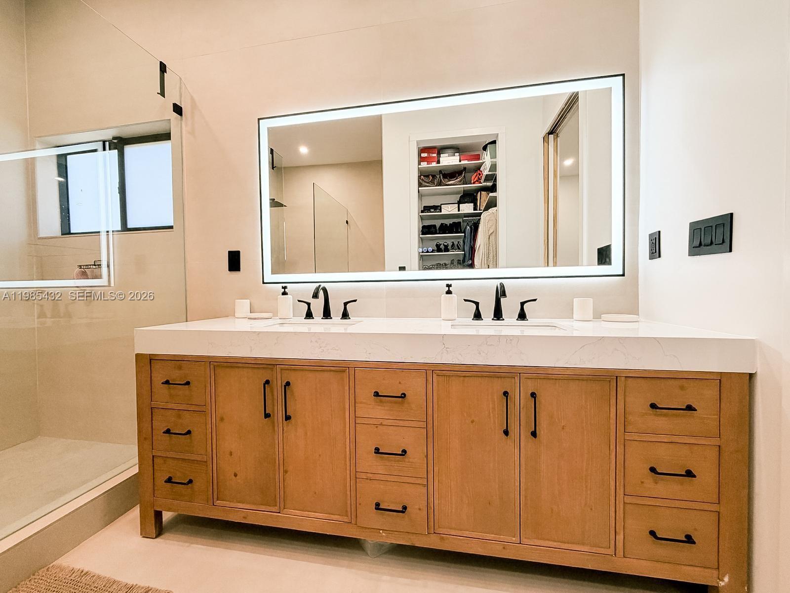 CAMBRIDGE LAWNS - Residential