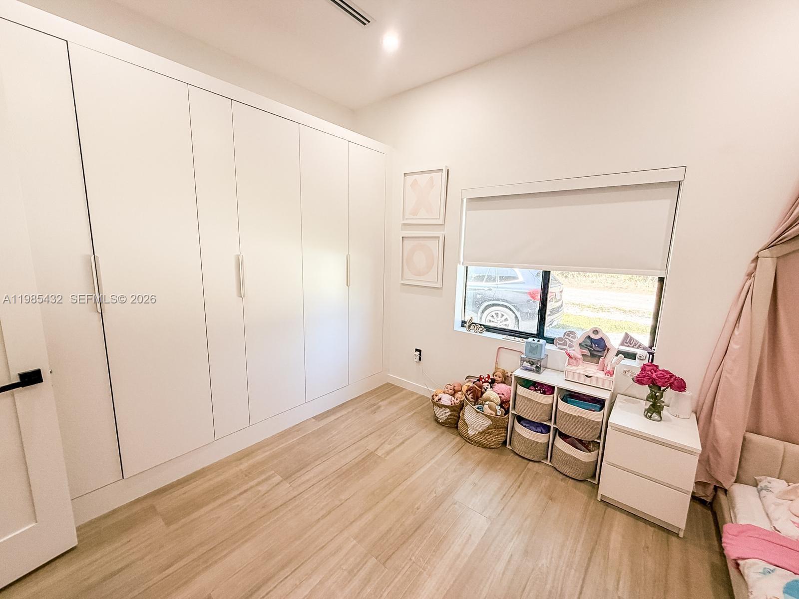 CAMBRIDGE LAWNS - Residential