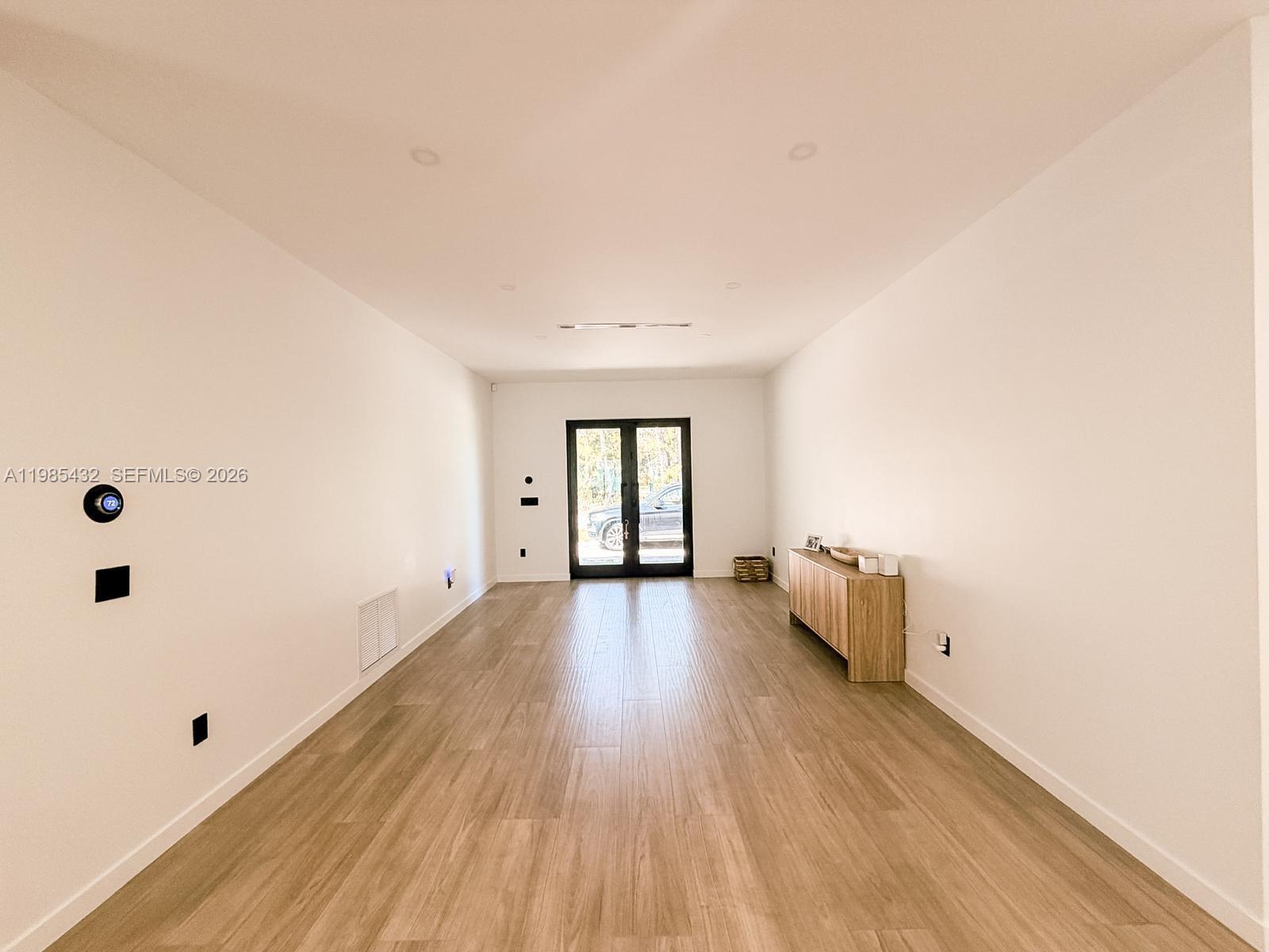 CAMBRIDGE LAWNS - Residential