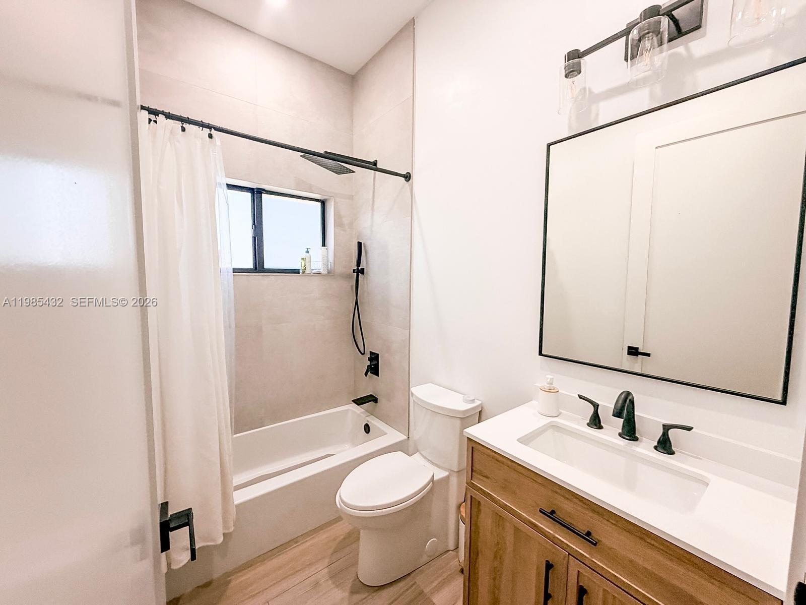 CAMBRIDGE LAWNS - Residential