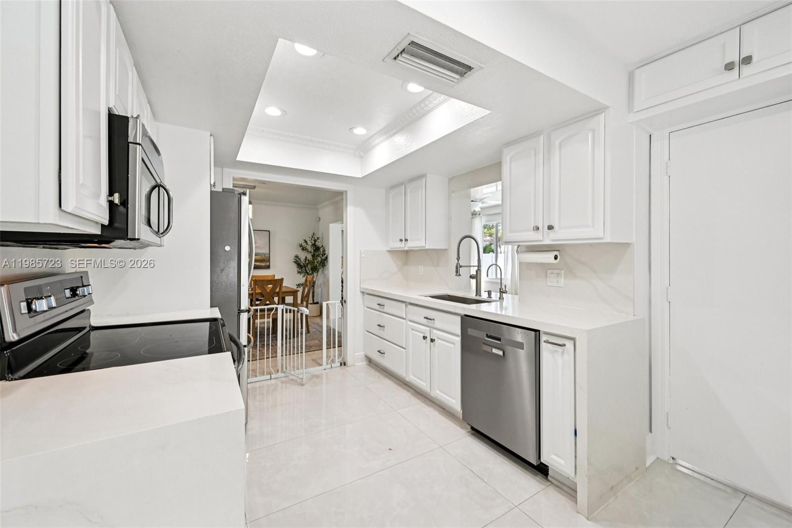 SANDALFOOT COVE SEC 7 AND - Residential