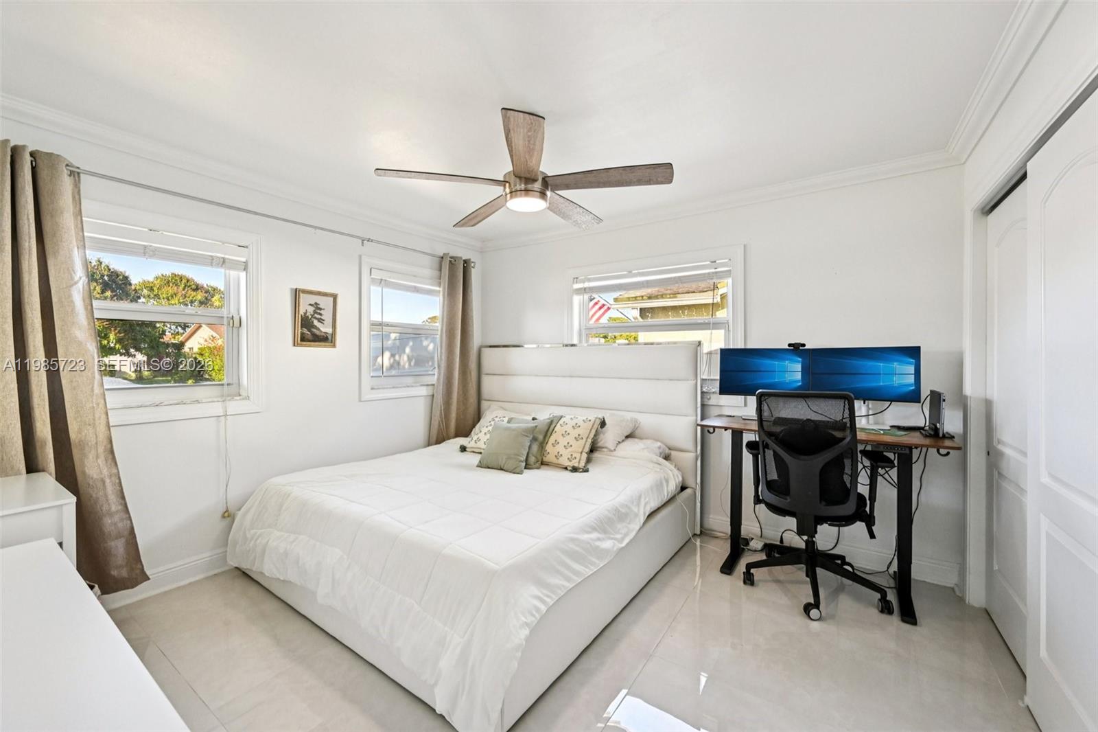 SANDALFOOT COVE SEC 7 AND - Residential