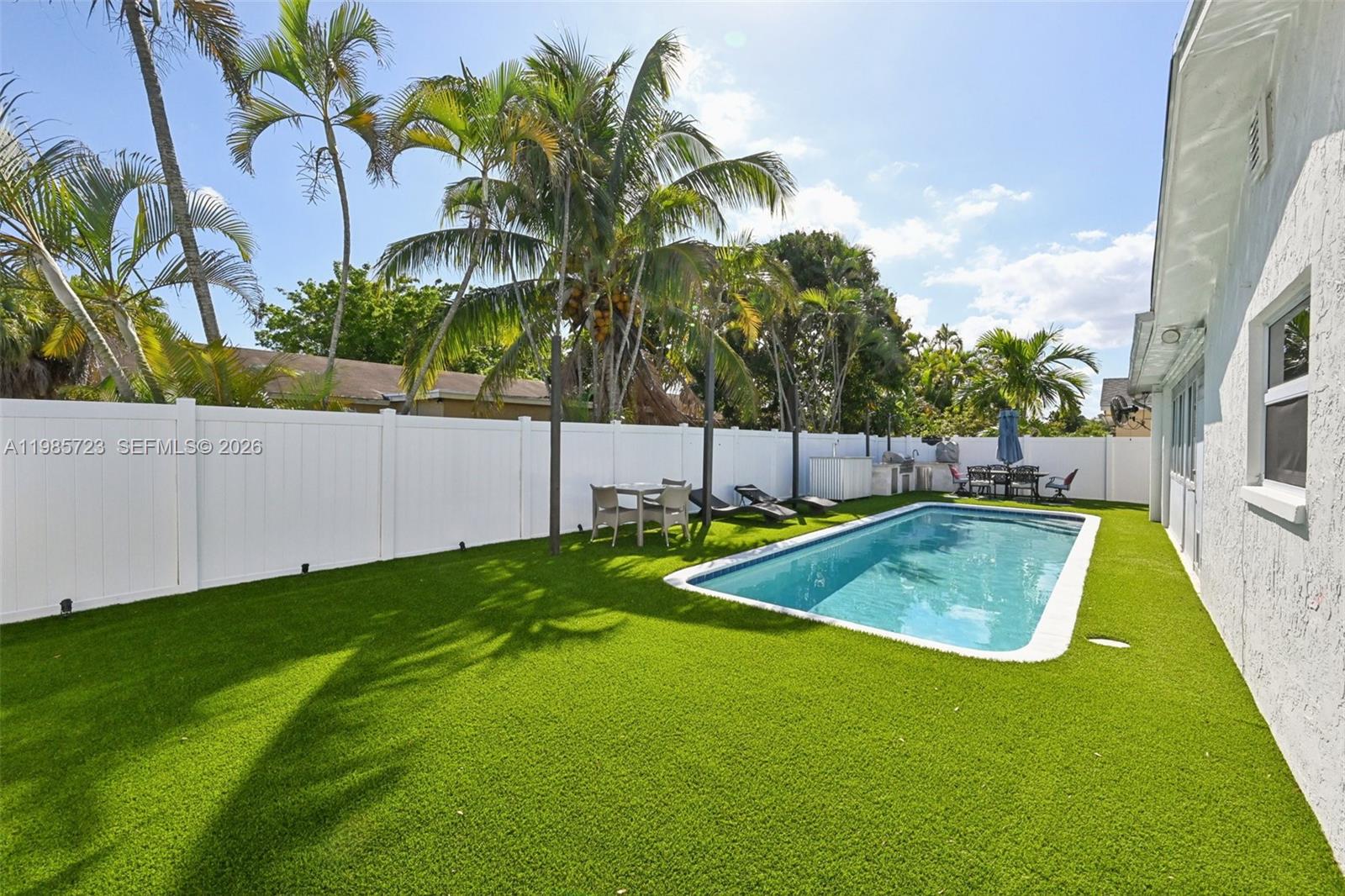 SANDALFOOT COVE SEC 7 AND - Residential