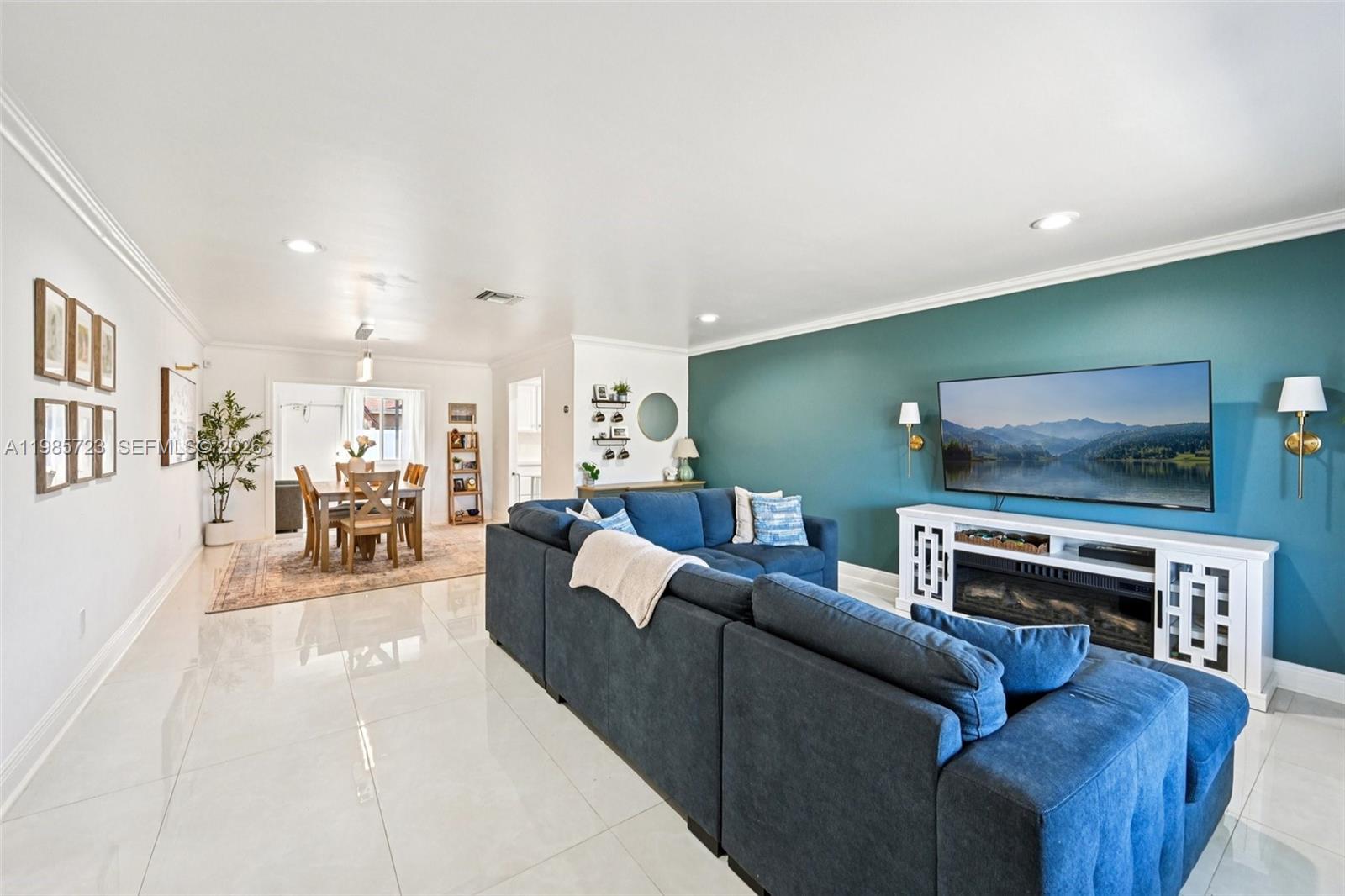 SANDALFOOT COVE SEC 7 AND - Residential