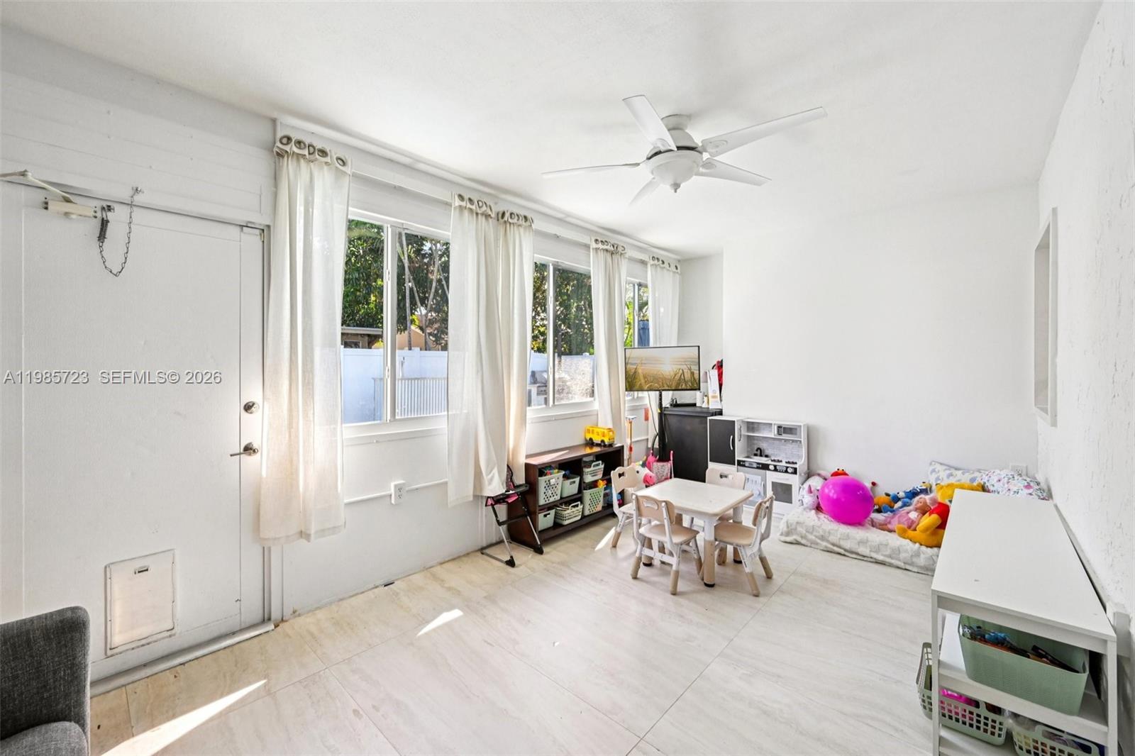 SANDALFOOT COVE SEC 7 AND - Residential