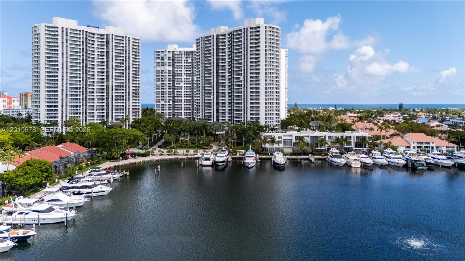 SOUTH TOWER AT THE POINT - Residential
