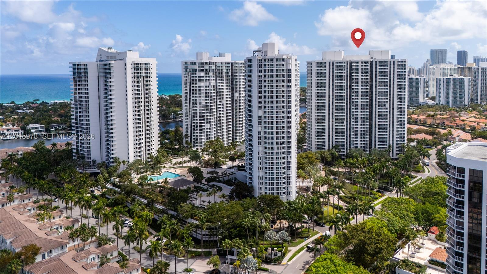 SOUTH TOWER AT THE POINT - Residential