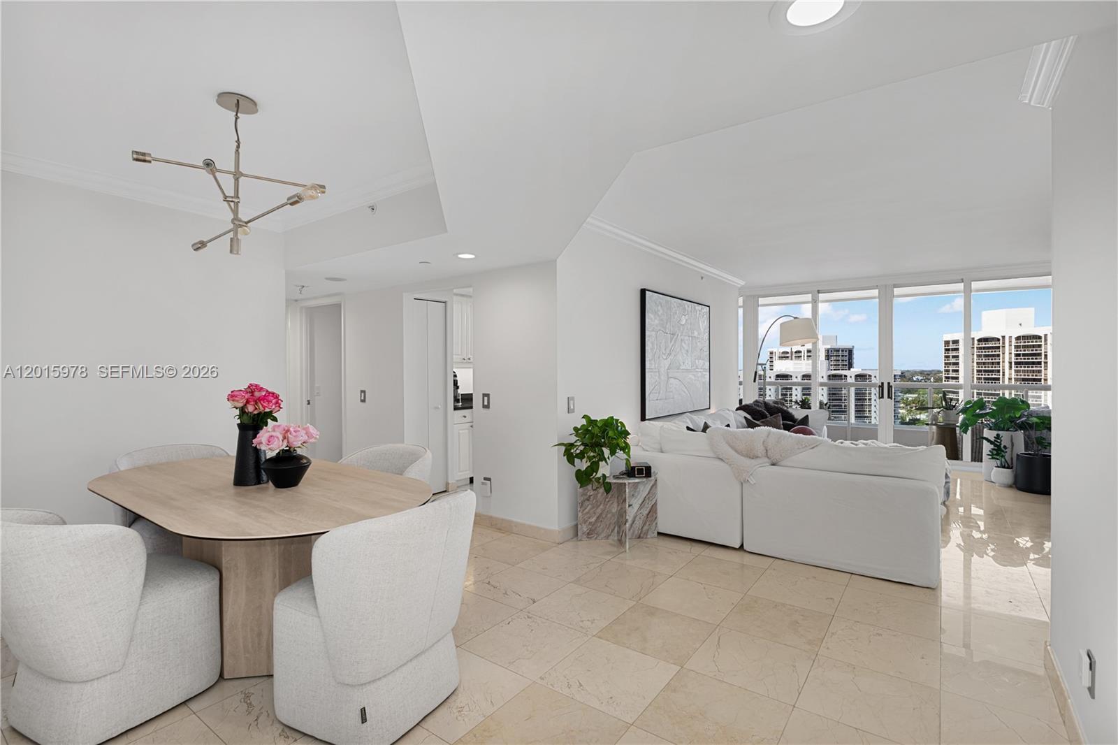 SOUTH TOWER AT THE POINT - Residential