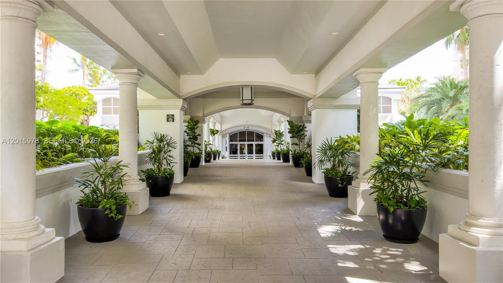 SOUTH TOWER AT THE POINT - Residential