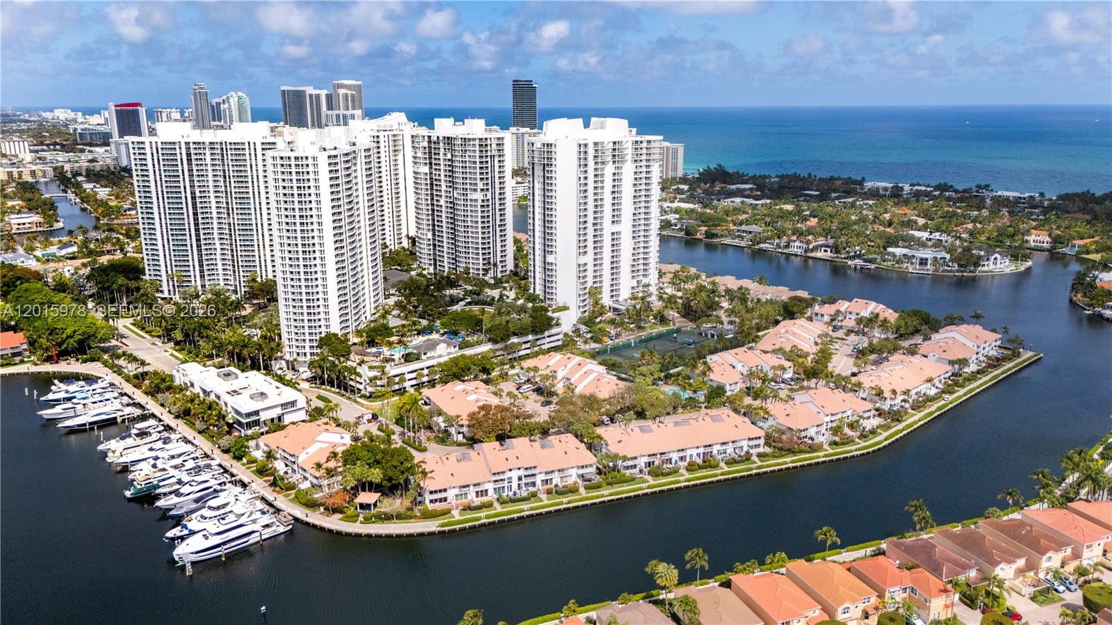 SOUTH TOWER AT THE POINT - Residential