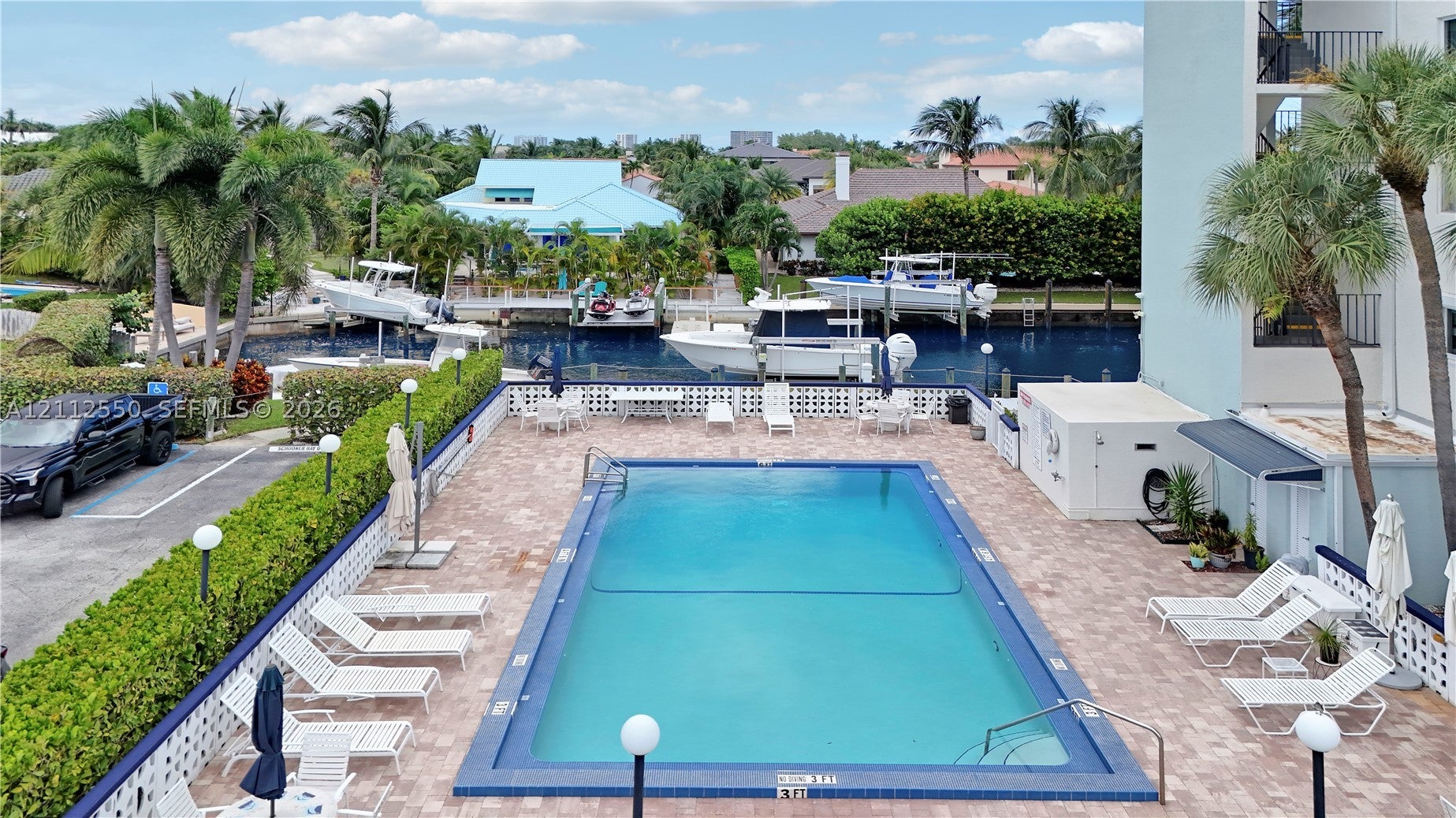 109 Paradise Harbour Blvd 406