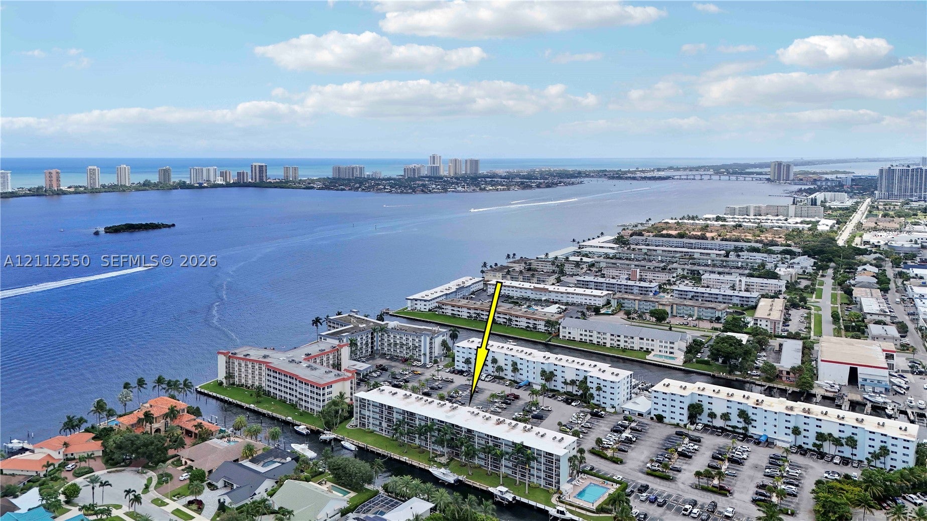 109 Paradise Harbour Blvd 406