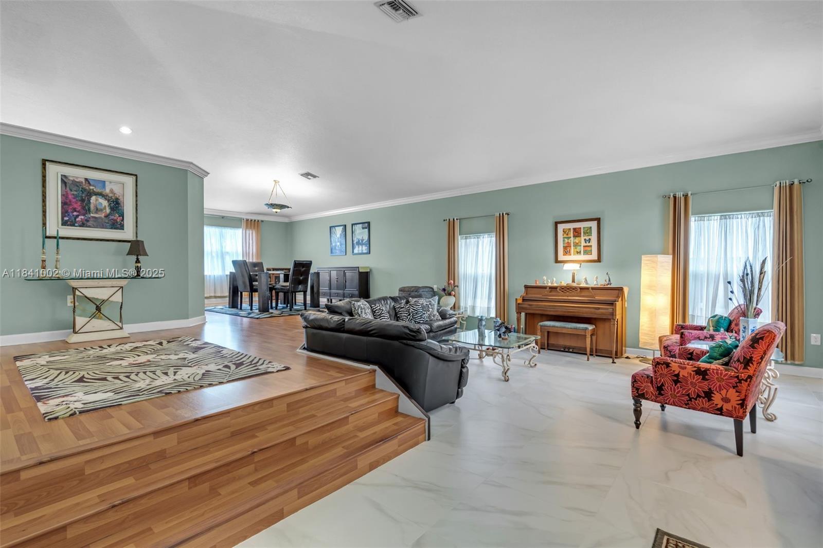 11331 NW 64th Ter