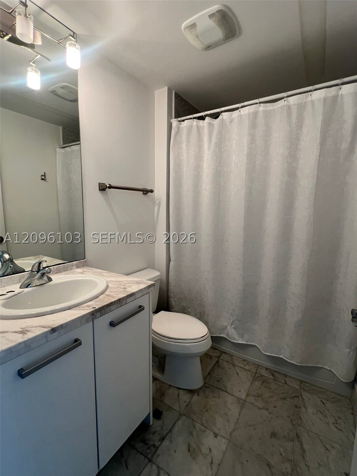 253 NE 2nd St 2508