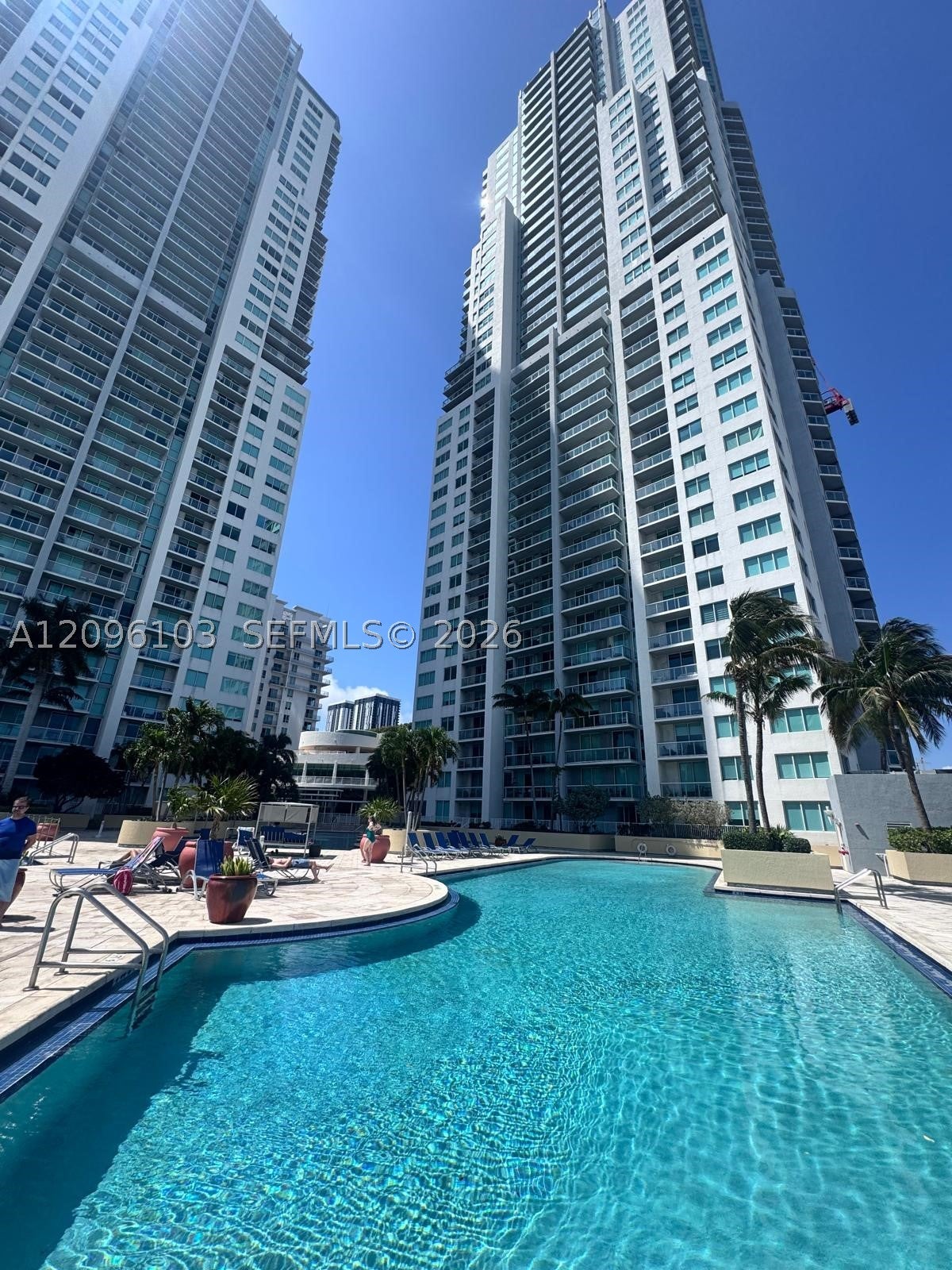 253 NE 2nd St 2508