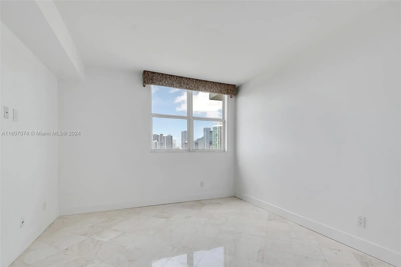 Miami, Florida 33129, United States, 2 Bedrooms Bedrooms, ,2 BathroomsBathrooms,Residential,Active,55070