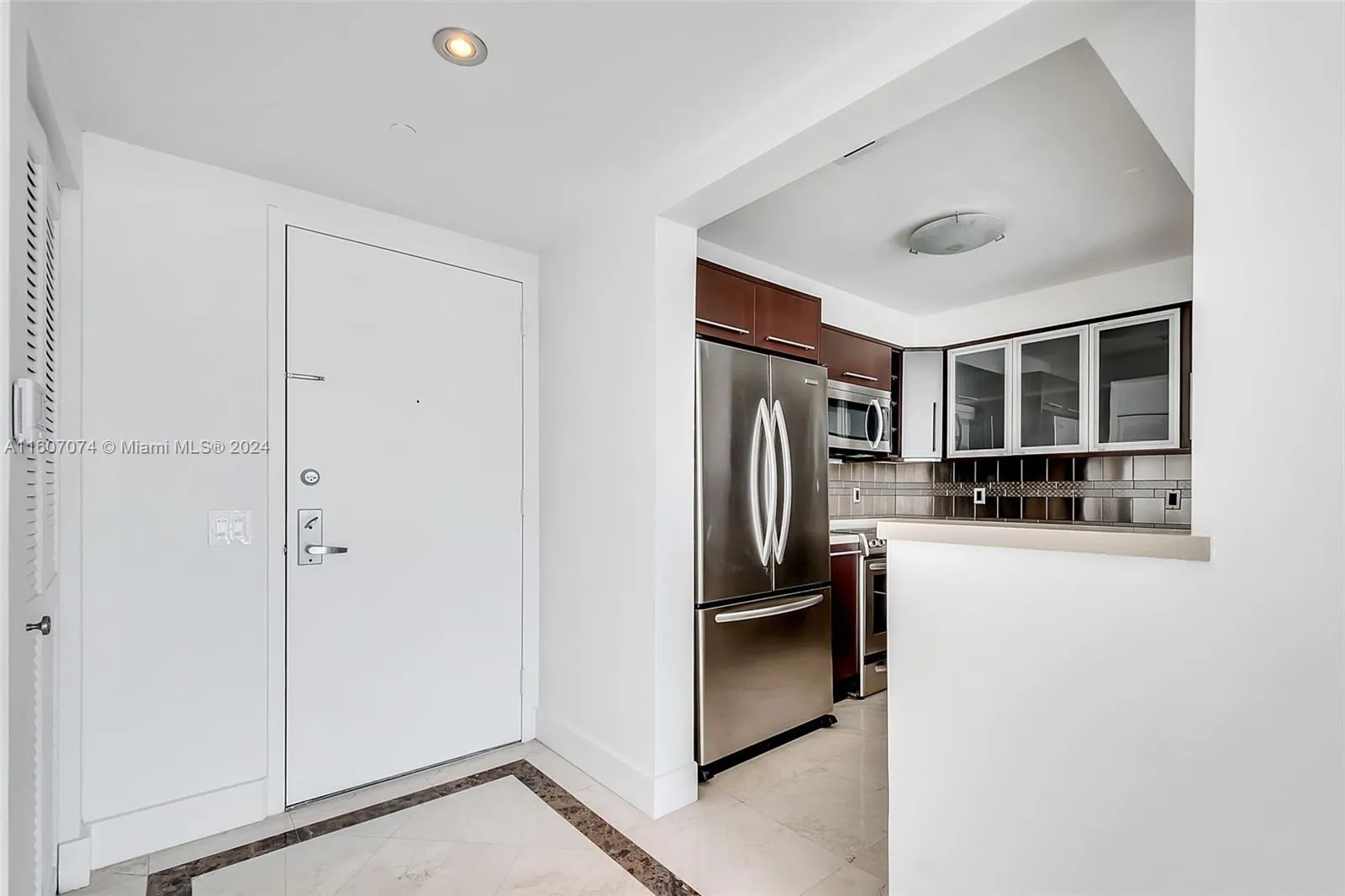 Miami, Florida 33129, United States, 2 Bedrooms Bedrooms, ,2 BathroomsBathrooms,Residential,Active,55070