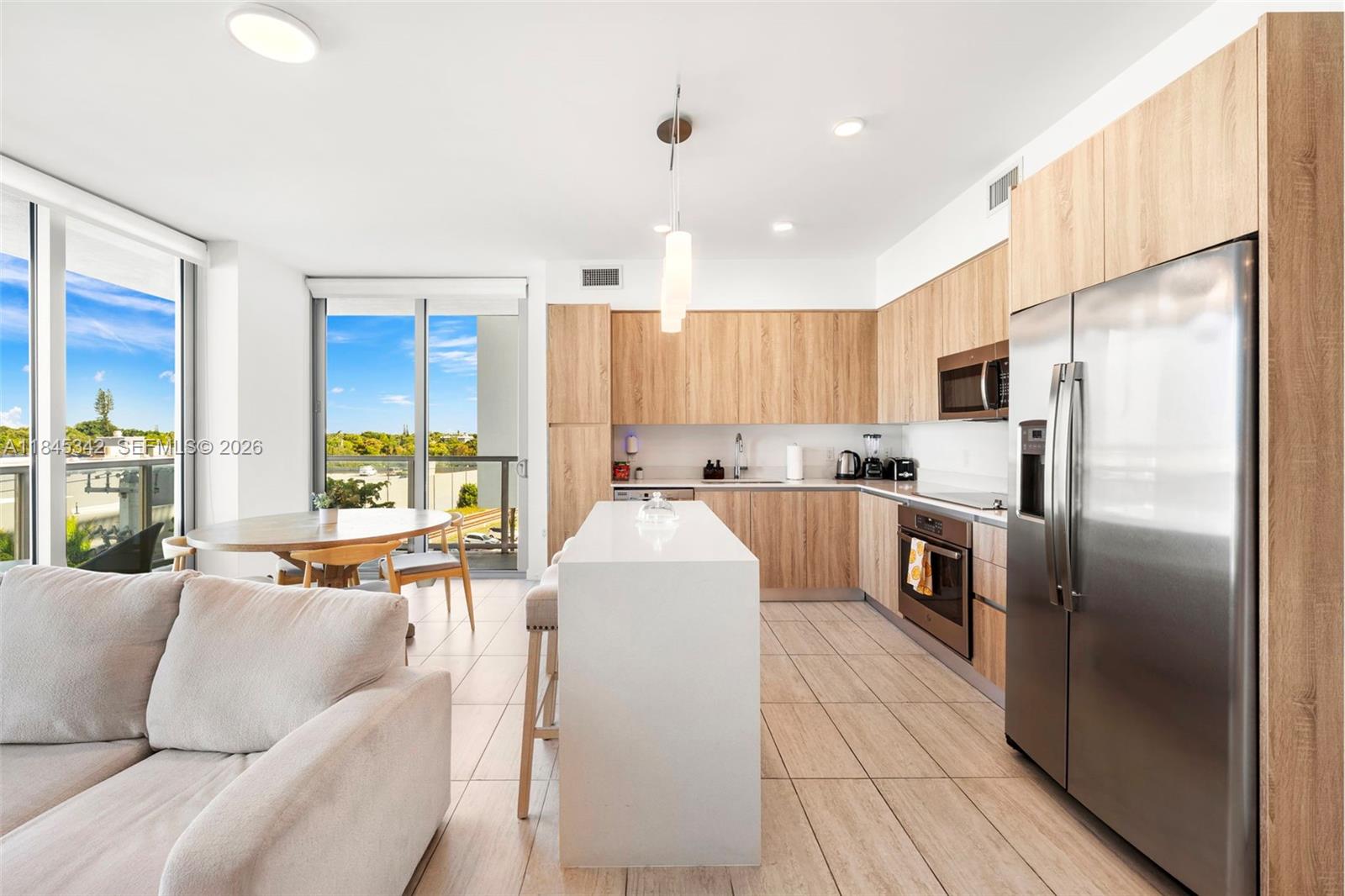 3900 Biscayne Blvd S-400