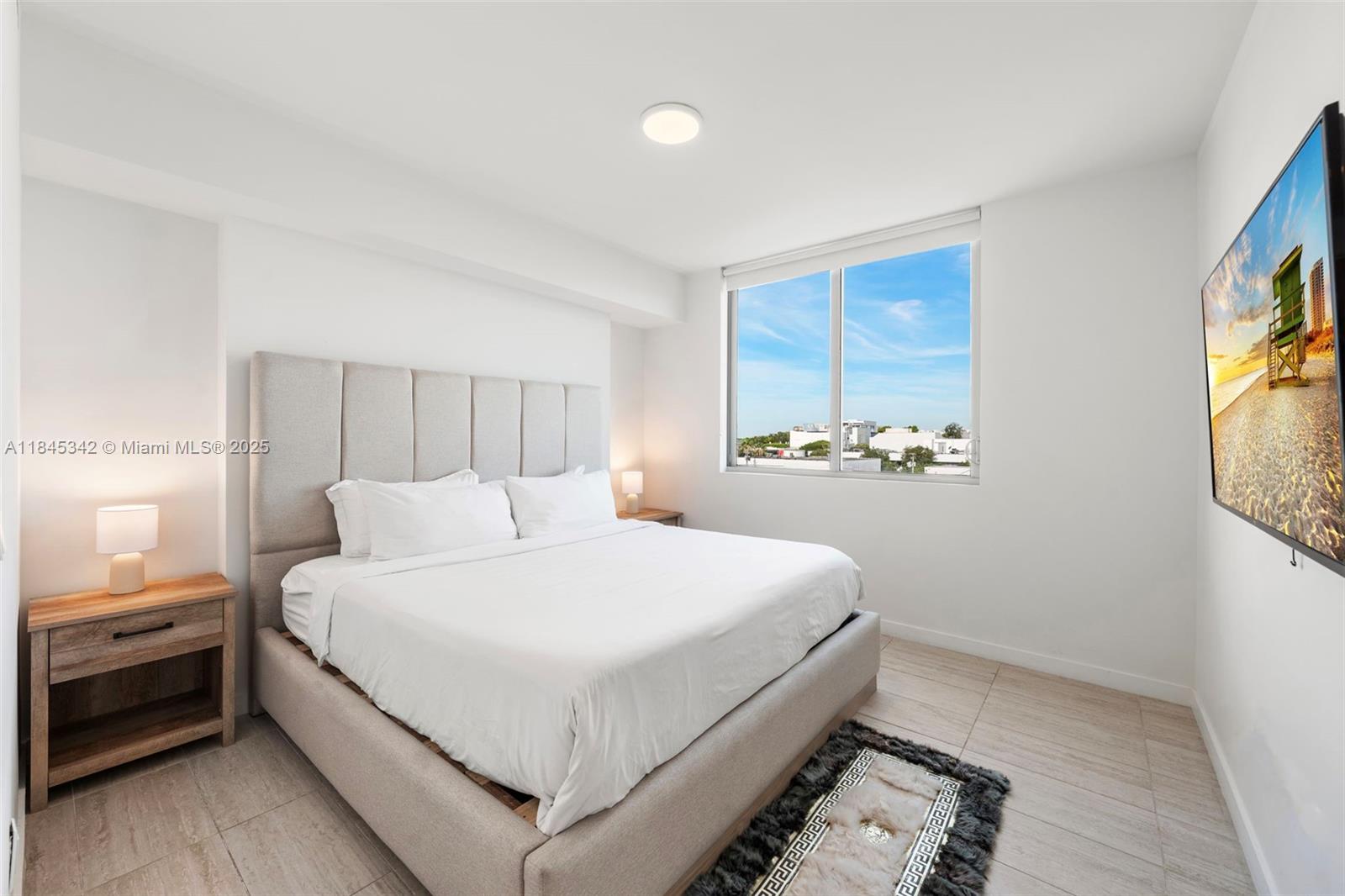 QUADRO CONDO - Residential