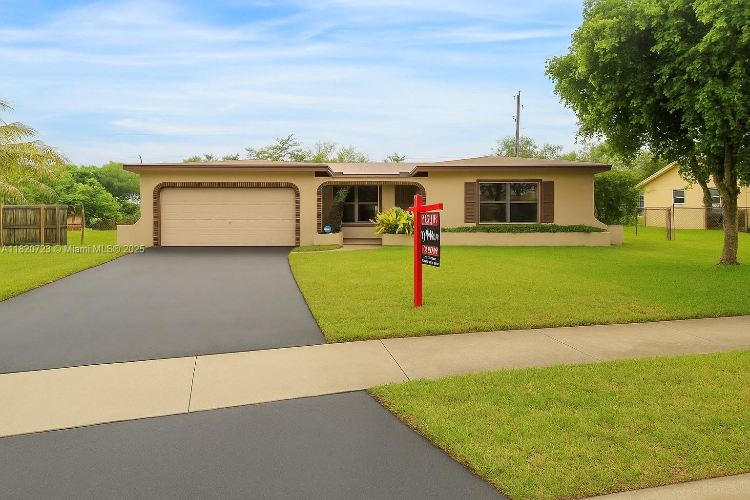 Property for Sale at 620 Nw 88th Ter, Pembroke Pines, Miami-Dade County, Florida - Bedrooms: 3 
Bathrooms: 2  - $599,000