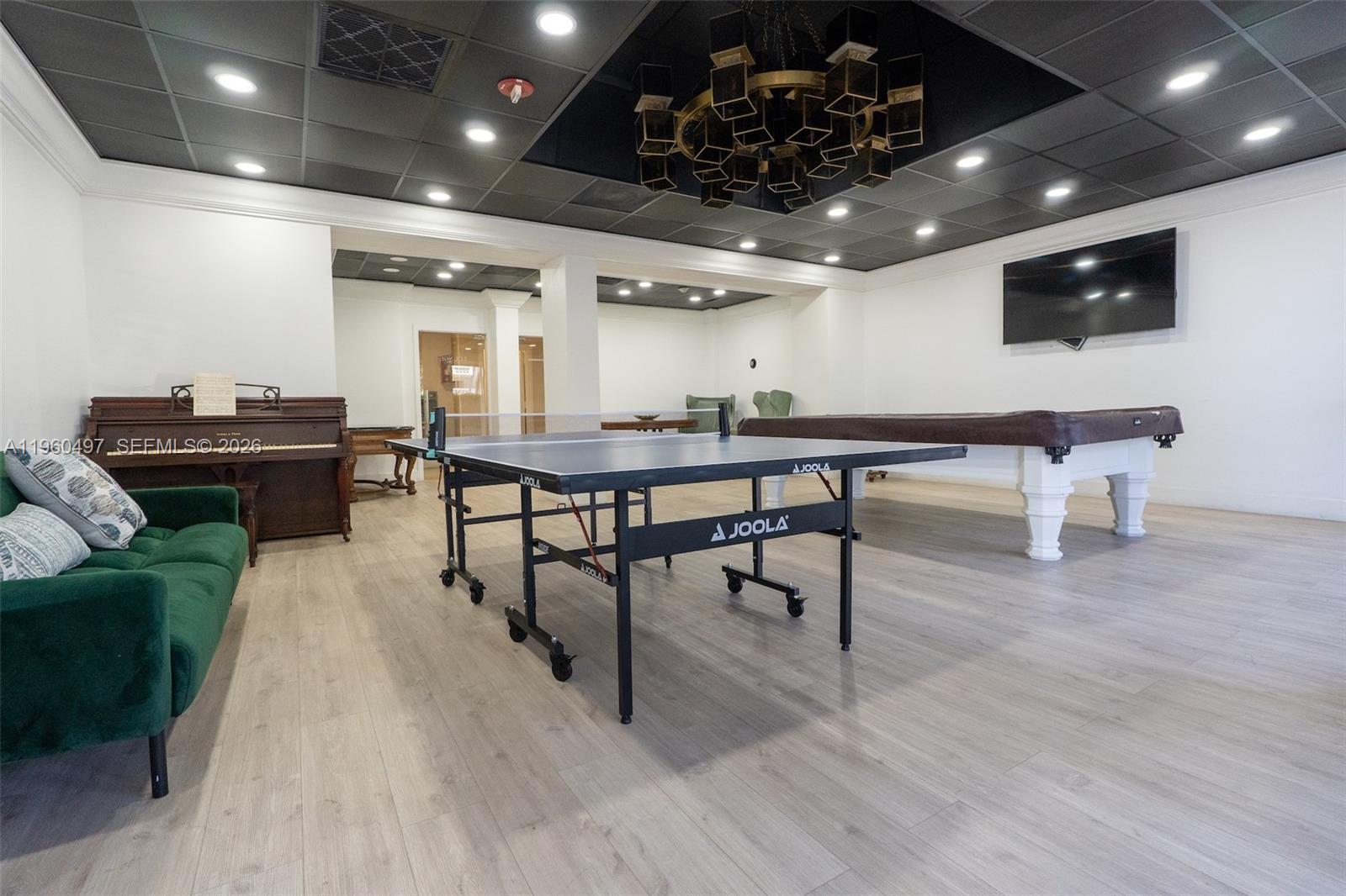 KENNEDY HOUSE CONDO - Residential