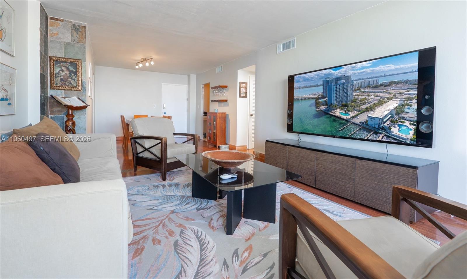 KENNEDY HOUSE CONDO - Residential