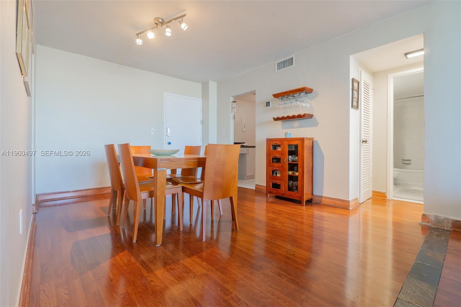 KENNEDY HOUSE CONDO - Residential