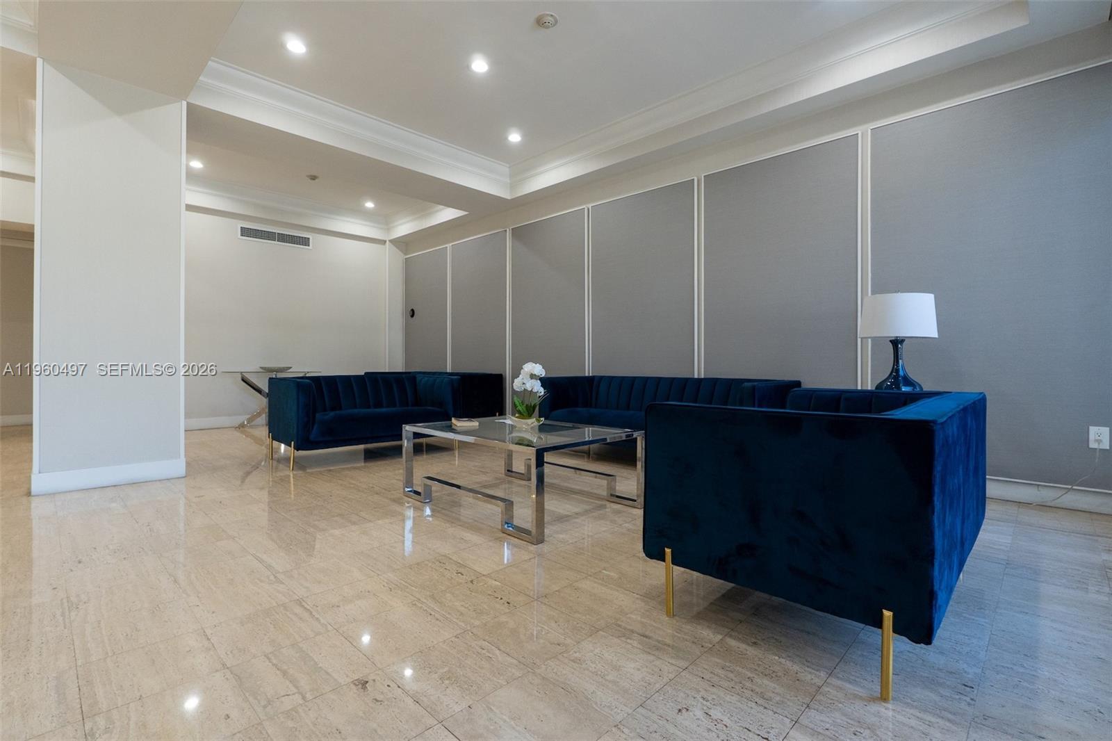 KENNEDY HOUSE CONDO - Residential