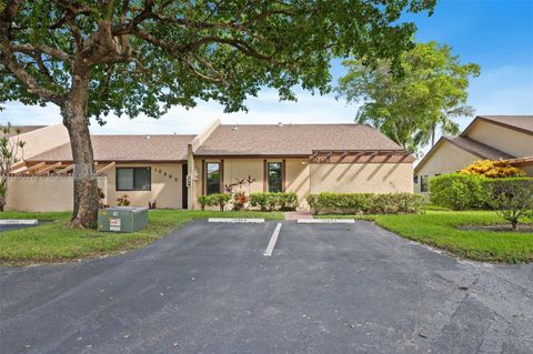Photo of 10863 NW 30th Pl #384, Sunrise, FL 33322 (MLS # A11890239)
