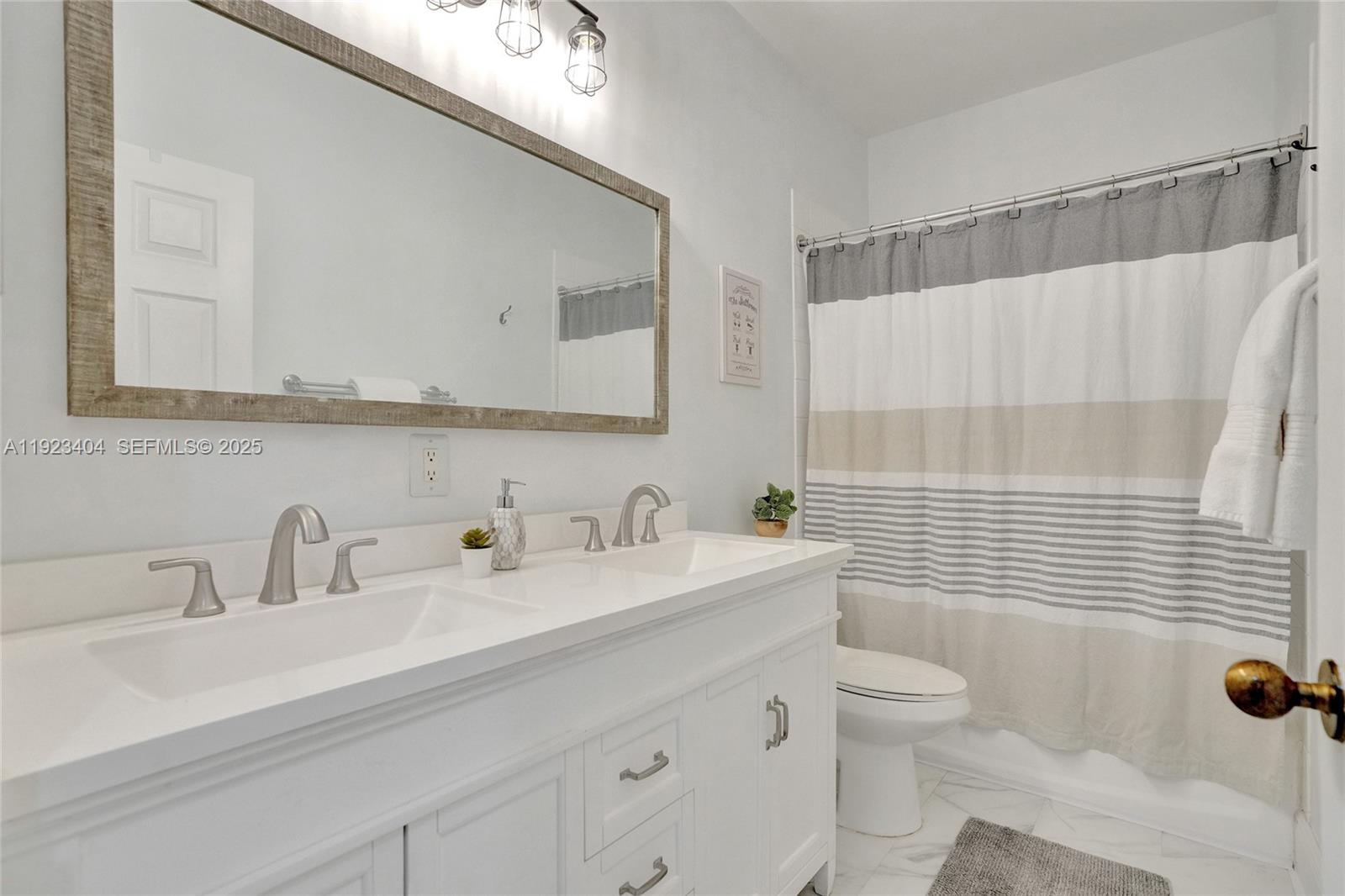 SECTOR 2-PARCELS 1 2 3 4 - Residential