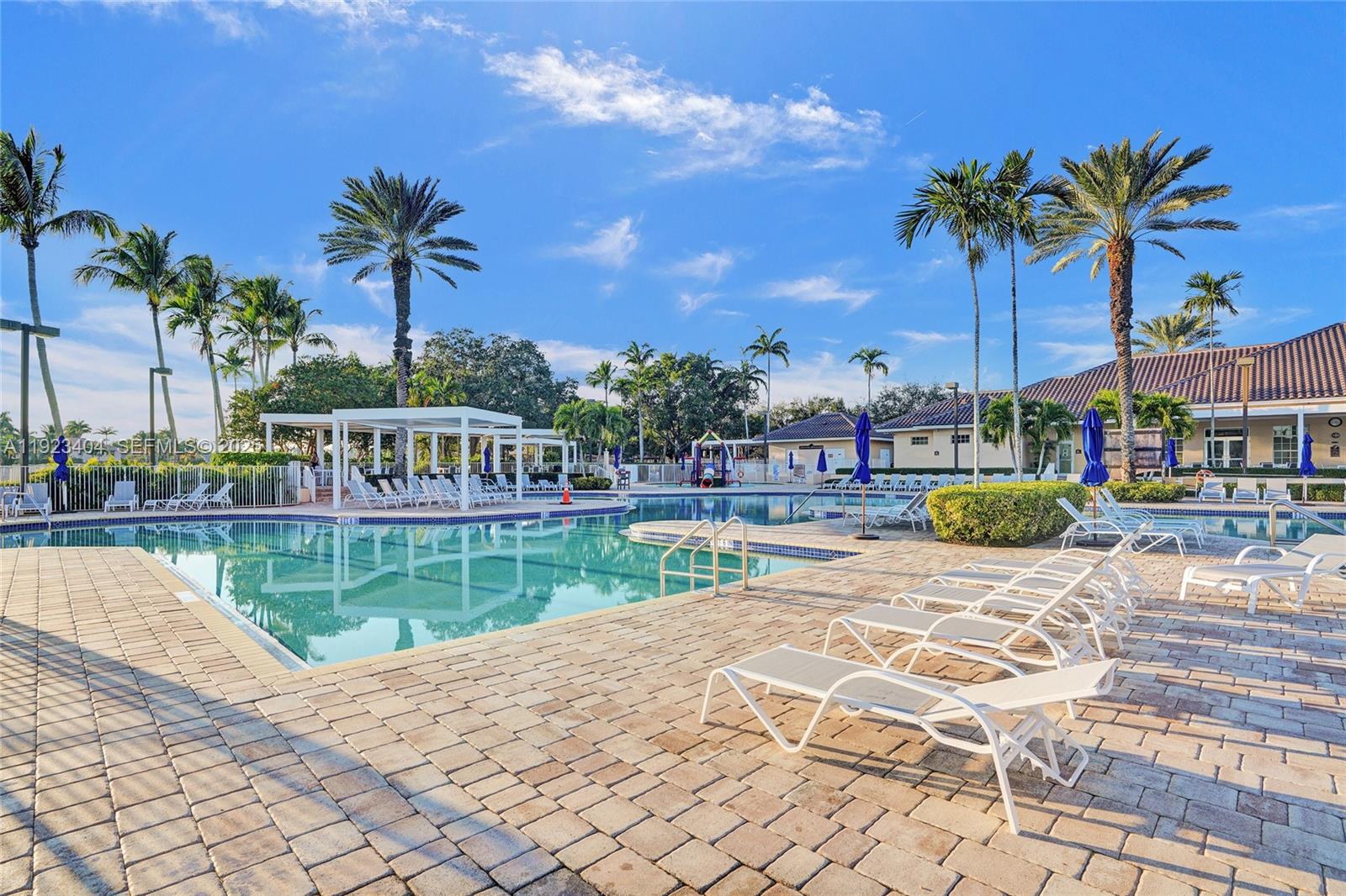 SECTOR 2-PARCELS 1 2 3 4 - Residential