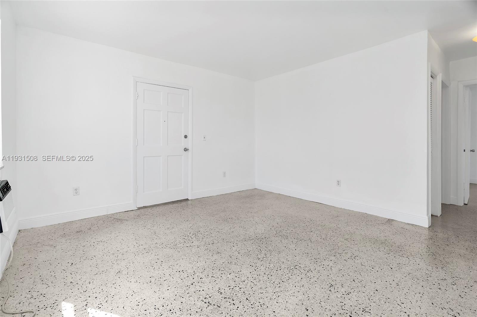 CITY OF MIAMI SOUTH - Residential Lease