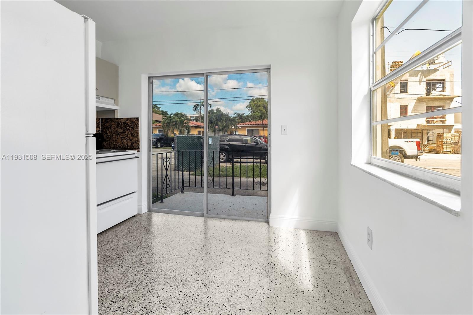 CITY OF MIAMI SOUTH - Residential Lease