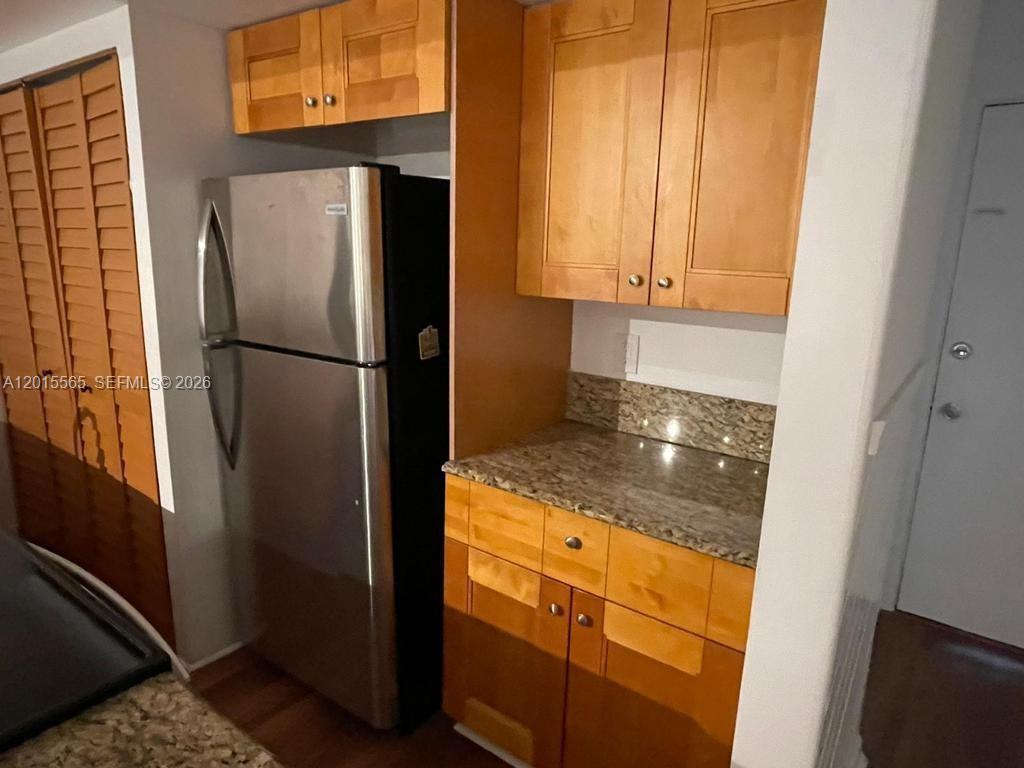 EMBARCADERO CONDO - Residential Lease