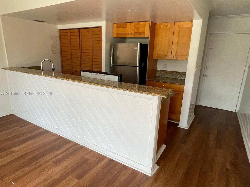 EMBARCADERO CONDO - Residential Lease