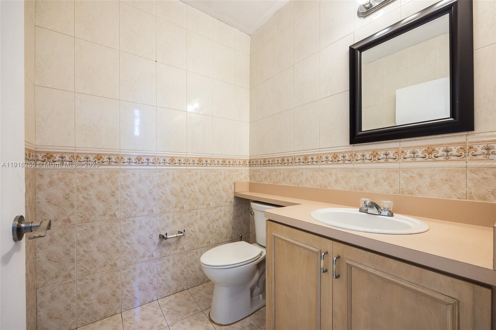 LAKES BY THE BAY SEC 8 - Residential