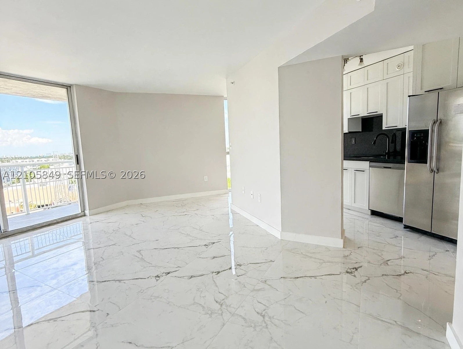 1688 West Ave 903