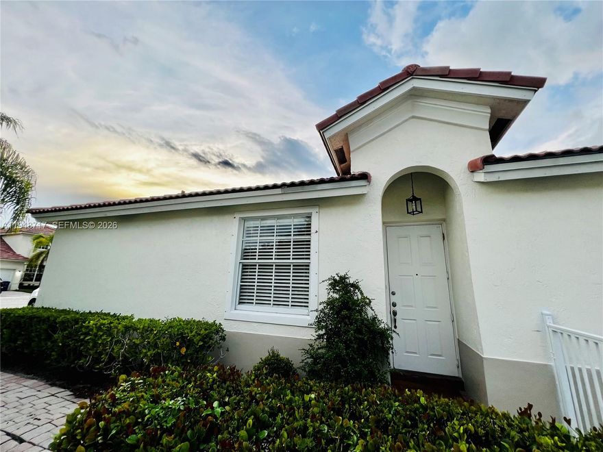 Beautiful & Bright Corner Unit. 2 Bedrooms/2 Bathrooms Town Home in the Sunset Lakes Community - Grand Key. High Ceilings. Kitchen and Both Bathrooms remodeled. Newer AC. Garage attached & great patio for gatherings. Enjoy Sunset Lakes amenities, including resort-like pool, tennis court, gym, playgrounds, basketball court and clubhouse. A+ Schools, shopping centers nearby and short drive to highways.