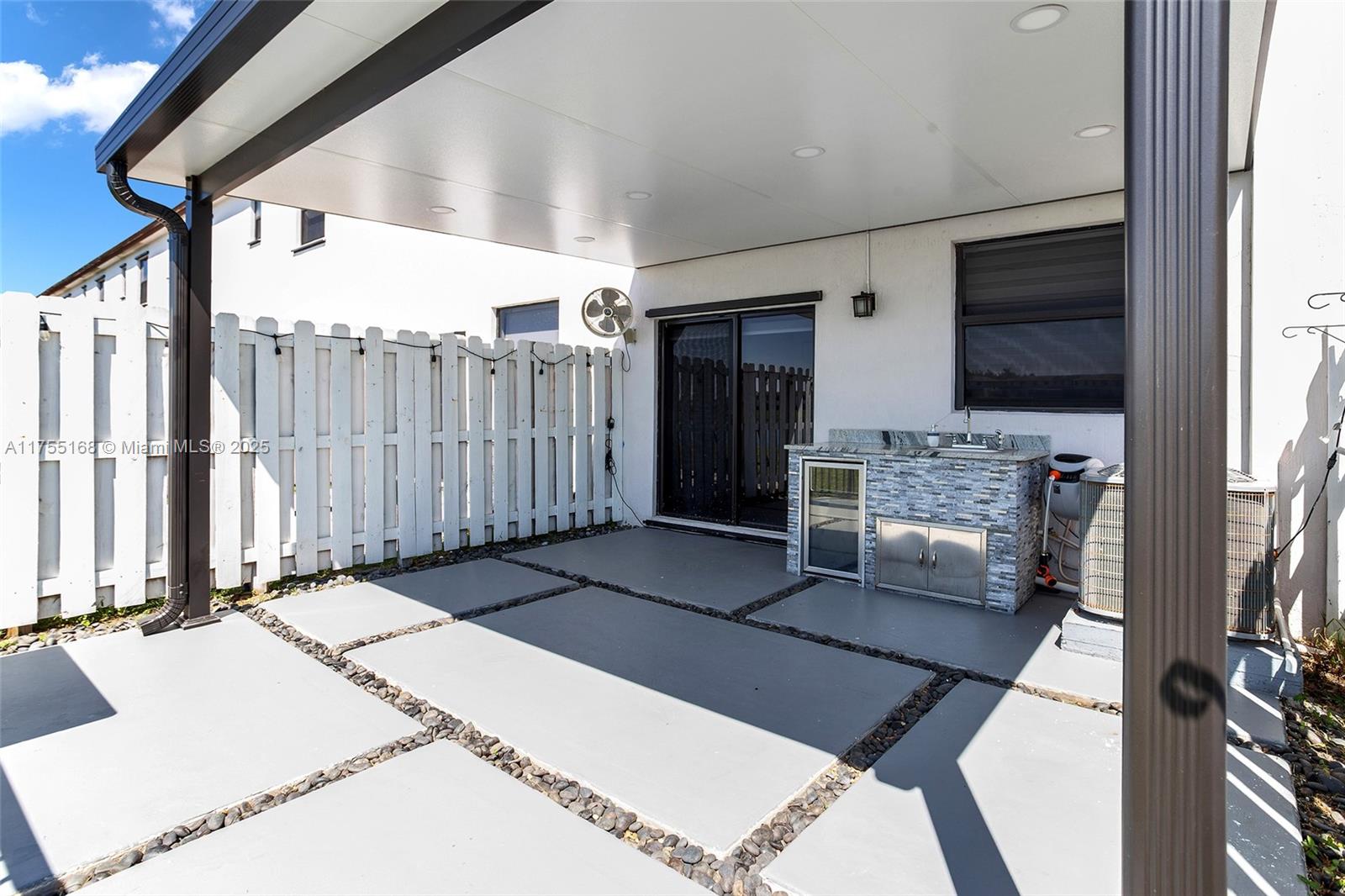 ENCLAVE SOUTH PHASE 2 - Residential