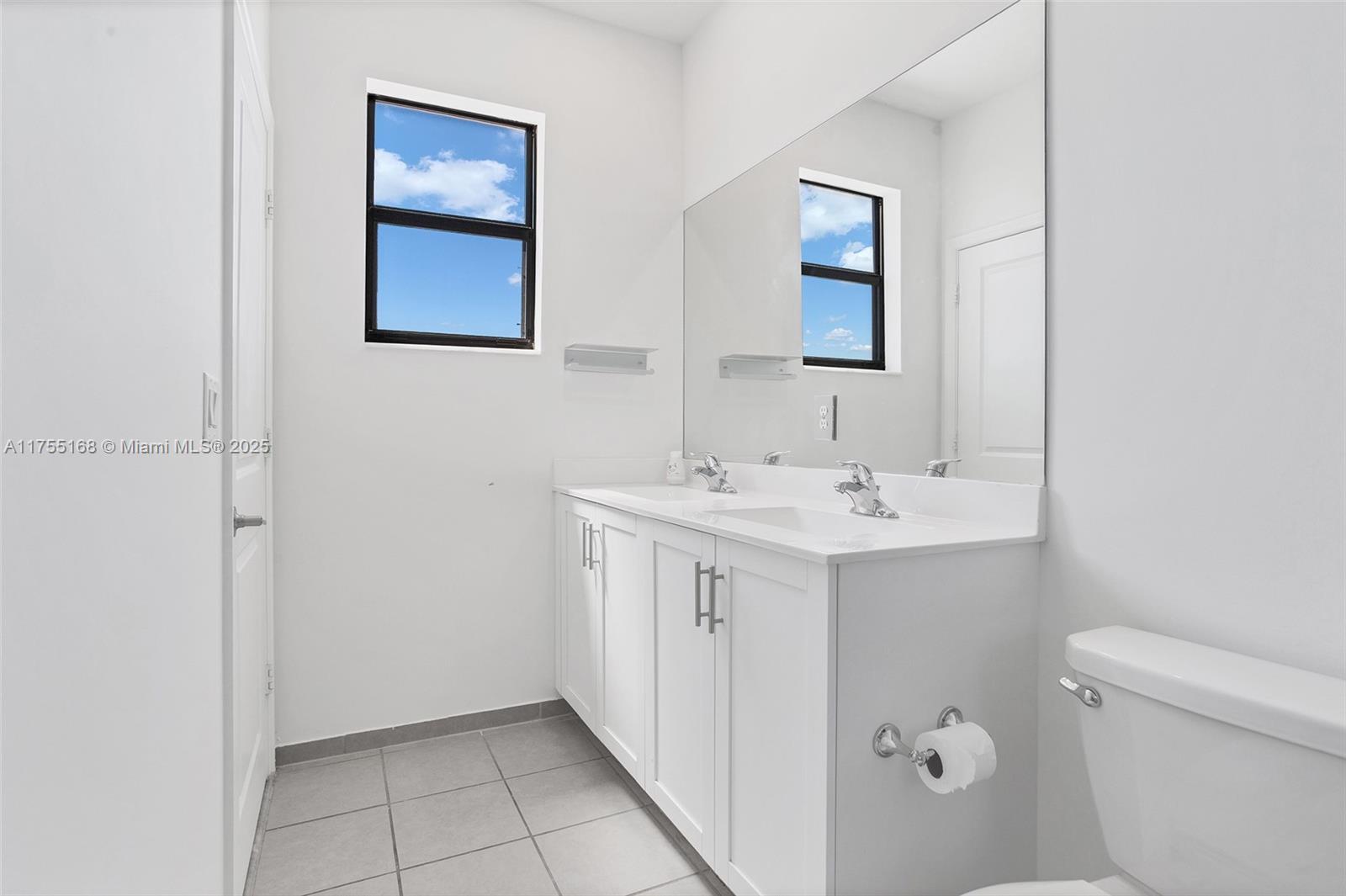 ENCLAVE SOUTH PHASE 2 - Residential