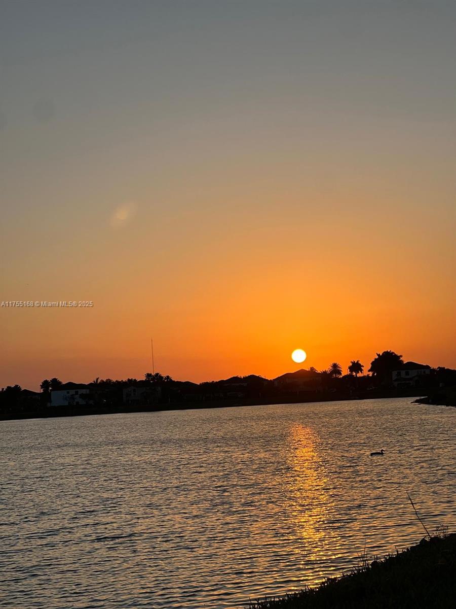 ENCLAVE SOUTH PHASE 2 - Residential