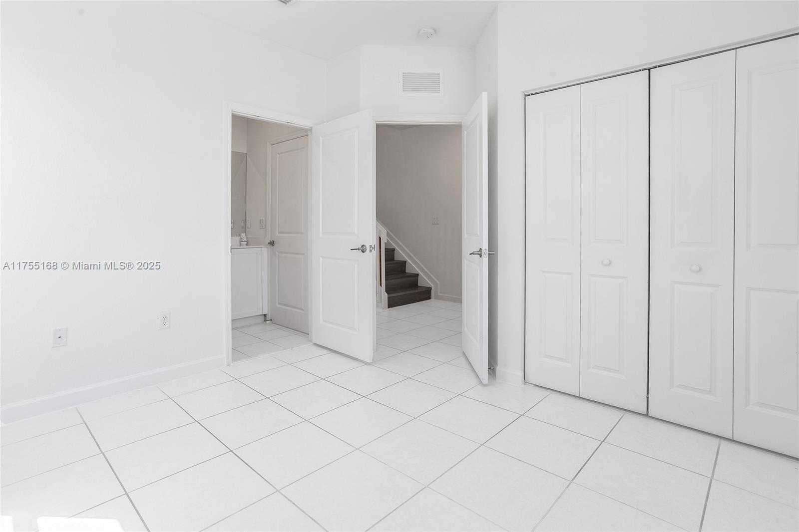 ENCLAVE SOUTH PHASE 2 - Residential