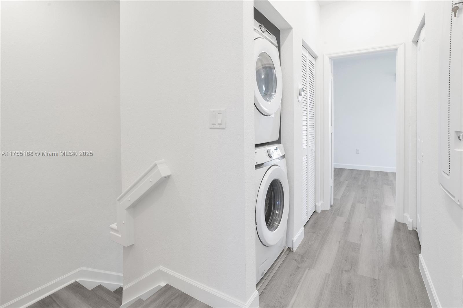 ENCLAVE SOUTH PHASE 2 - Residential