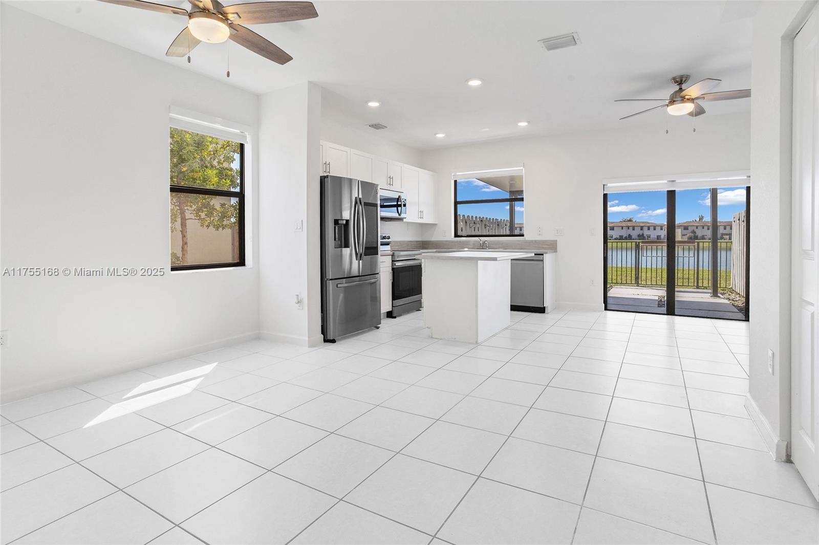 ENCLAVE SOUTH PHASE 2 - Residential