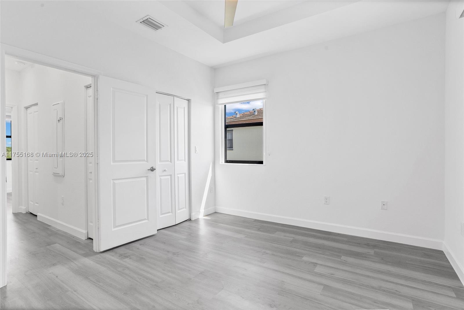 ENCLAVE SOUTH PHASE 2 - Residential